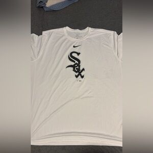 Nike White and Black Men's Tee